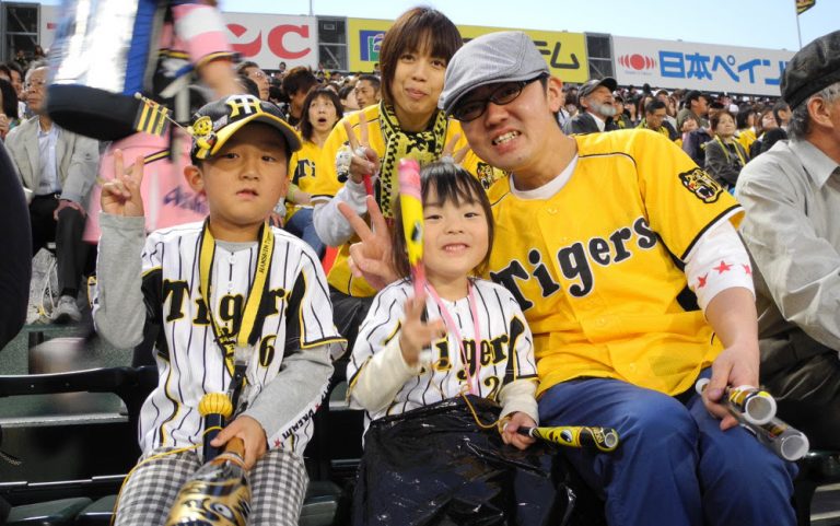 Going To A Baseball Game In Japan The Real Japan Rob Dyer