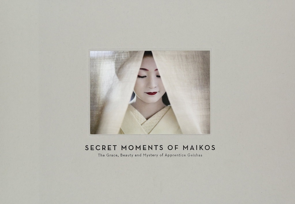 Secret Moments of Maikos Philippe Marinig The Real Japan Rob Dyer