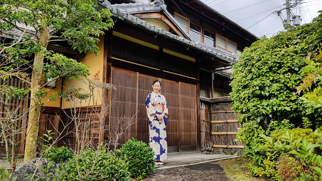 Camellia Japanese Tea Ceremony Kyoto The Real Japan Rob Dyer