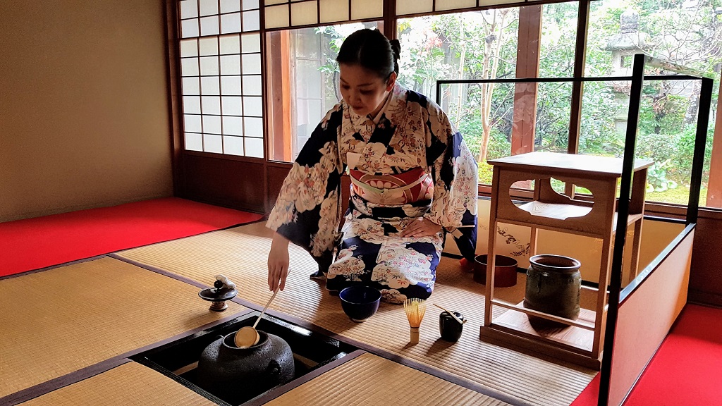 Camellia Japanese Tea Ceremony Kyoto The Real Japan Rob Dyer