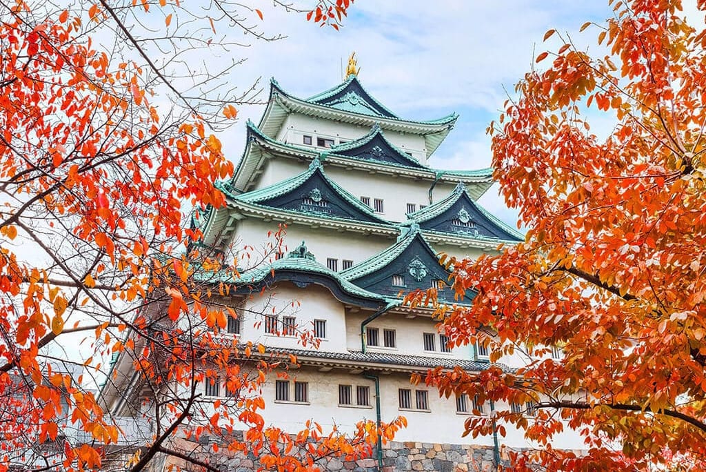 Nagoya Castle autumn Nagoya city guide The Real Japan - Elisabeth Llopis