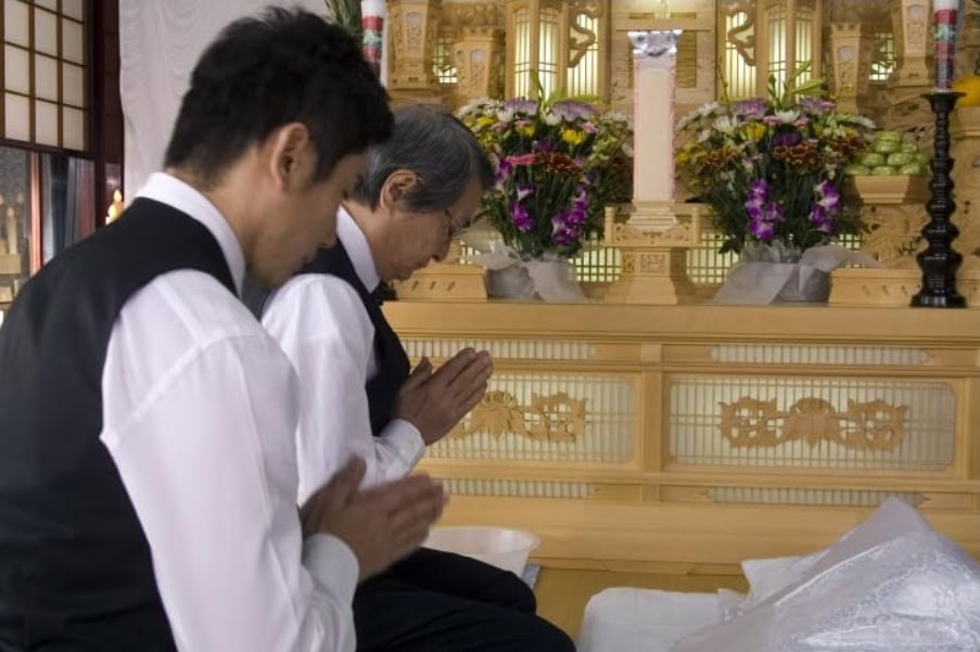 Japanese culture Departures