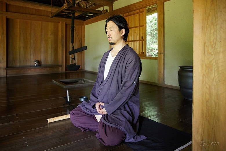 monk flute song zen mediation experience Tokoan Hakone