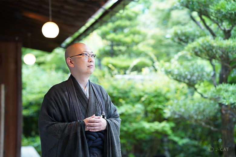 monk zen meditation Myoshin-ji Taizo-in Kyoto