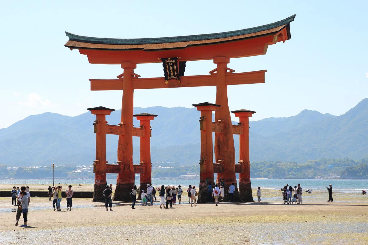 Miyajima tour torii