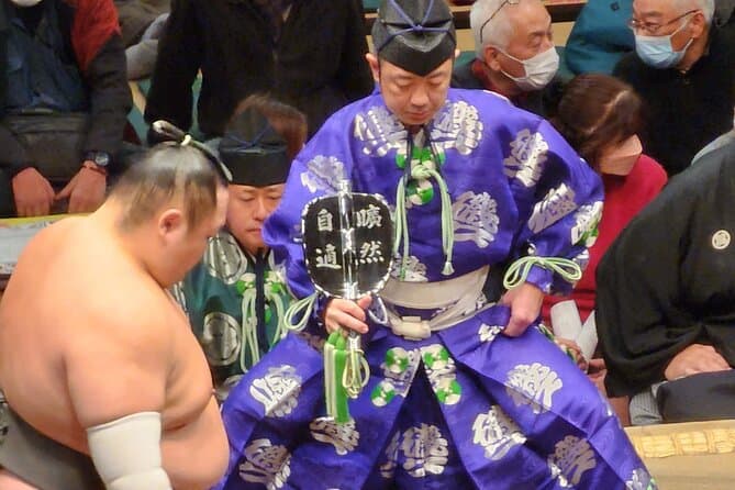 Osaka grand sumo tournament gyoji