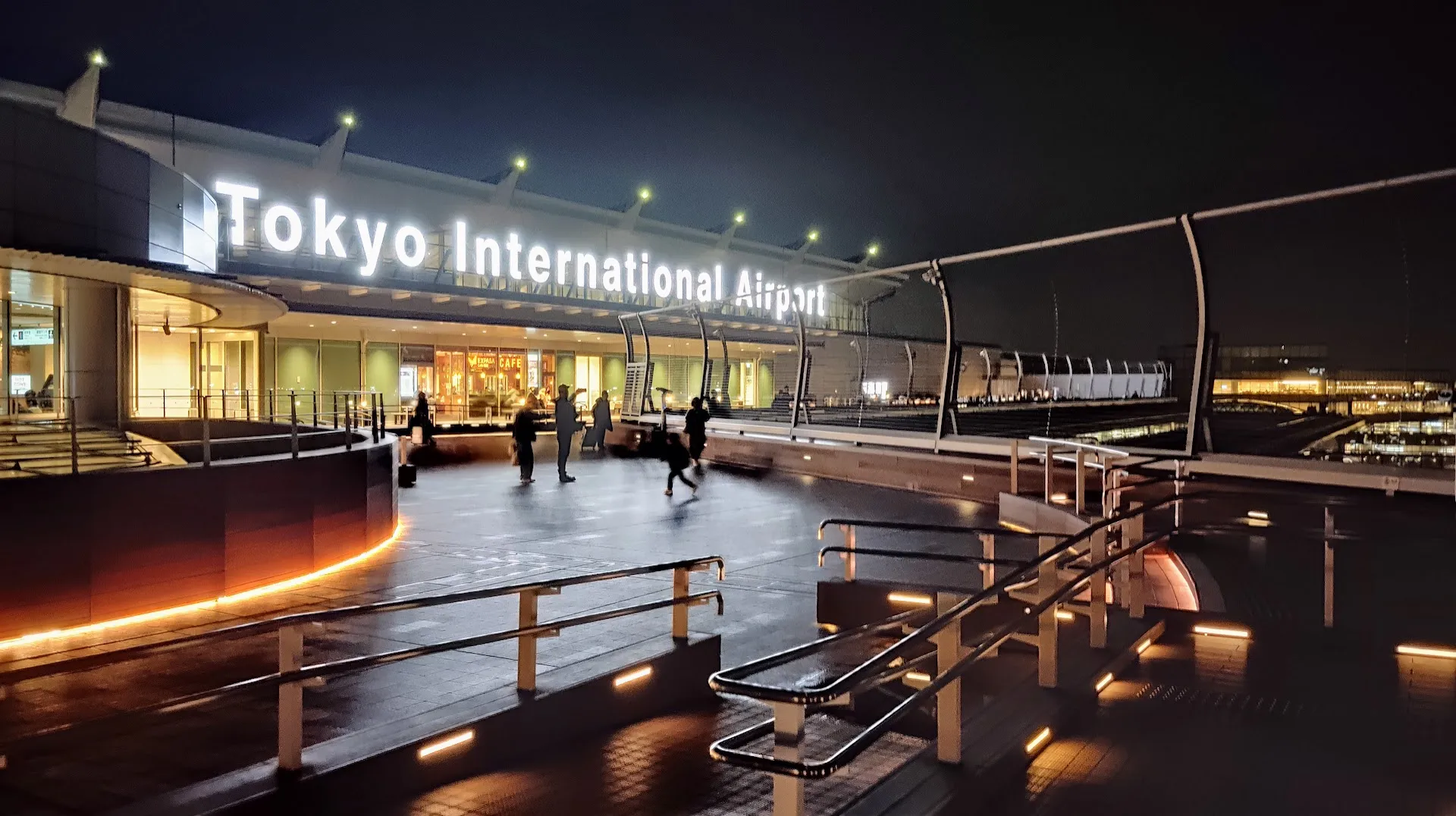 Japans Best Airports Haneda featured