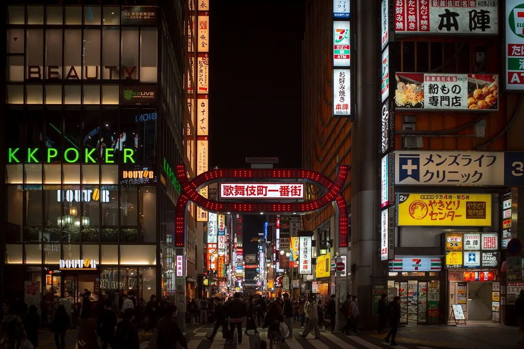 kk-poker-shinjuku-weng-unsplash playing poker in Japan KK Poker Shinjuku Tokyo